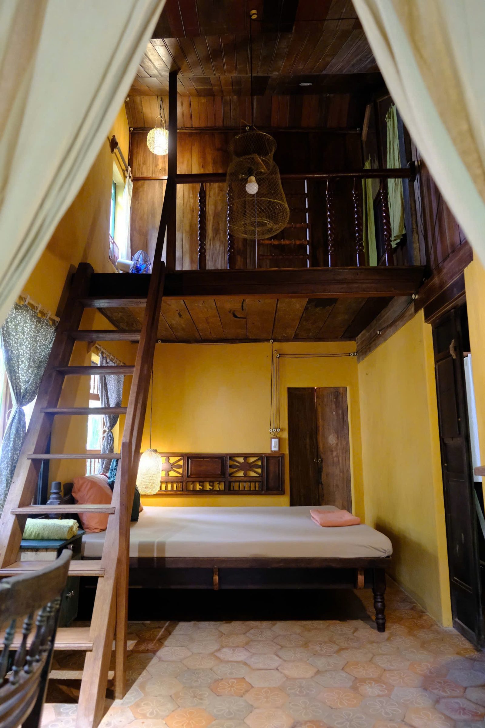 Lá Lốt — Apartment with Loft 4