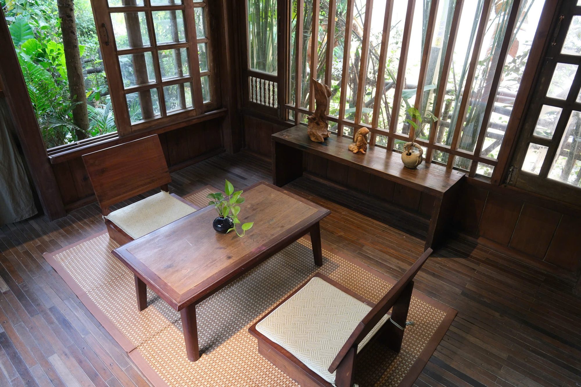 Lá Lốt (an aromatic leaf) · Apartment with Loft 5