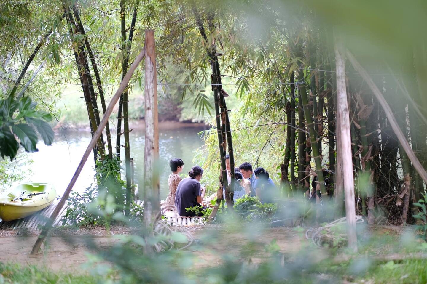 The garden & riverside gazebo 3