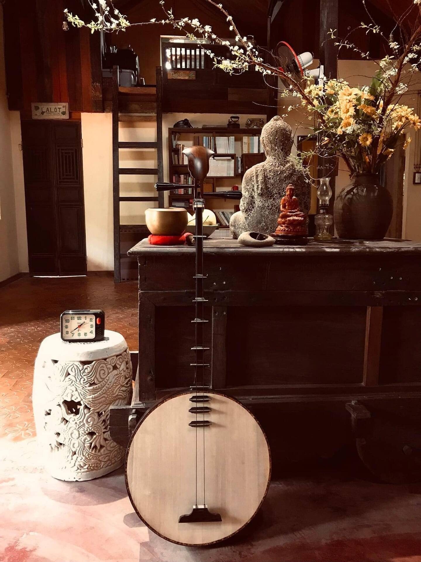 The living & dining room 3